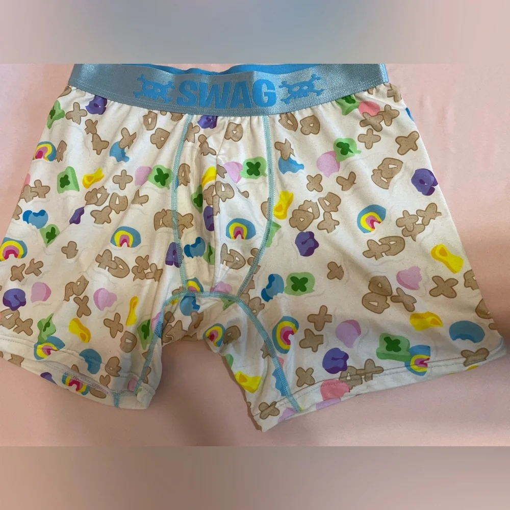 SWAG shorts. Bundle of 4. Size Medium - Picture 9 of 12